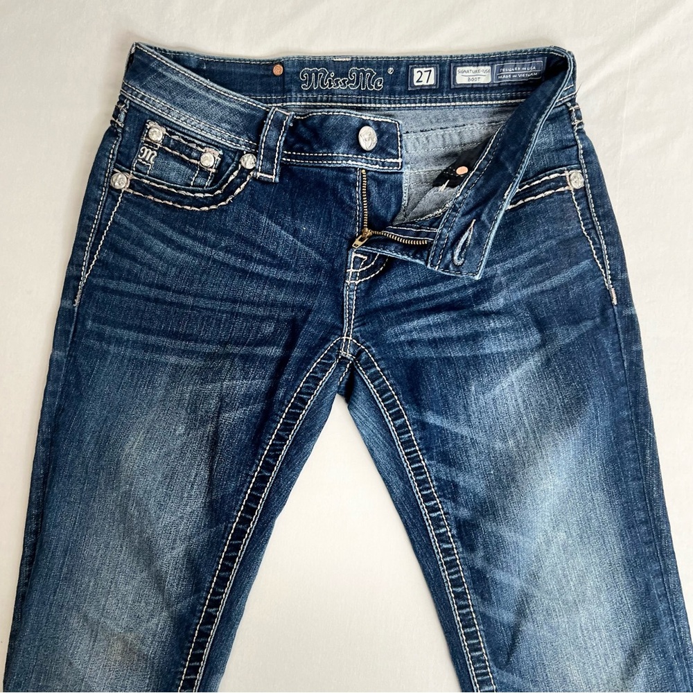 Miss Me  Low Rise Dark Wash Rhinestone Faux Flap Pocket Jean Sze 27 (30X28.5) - Picture 4 of 10